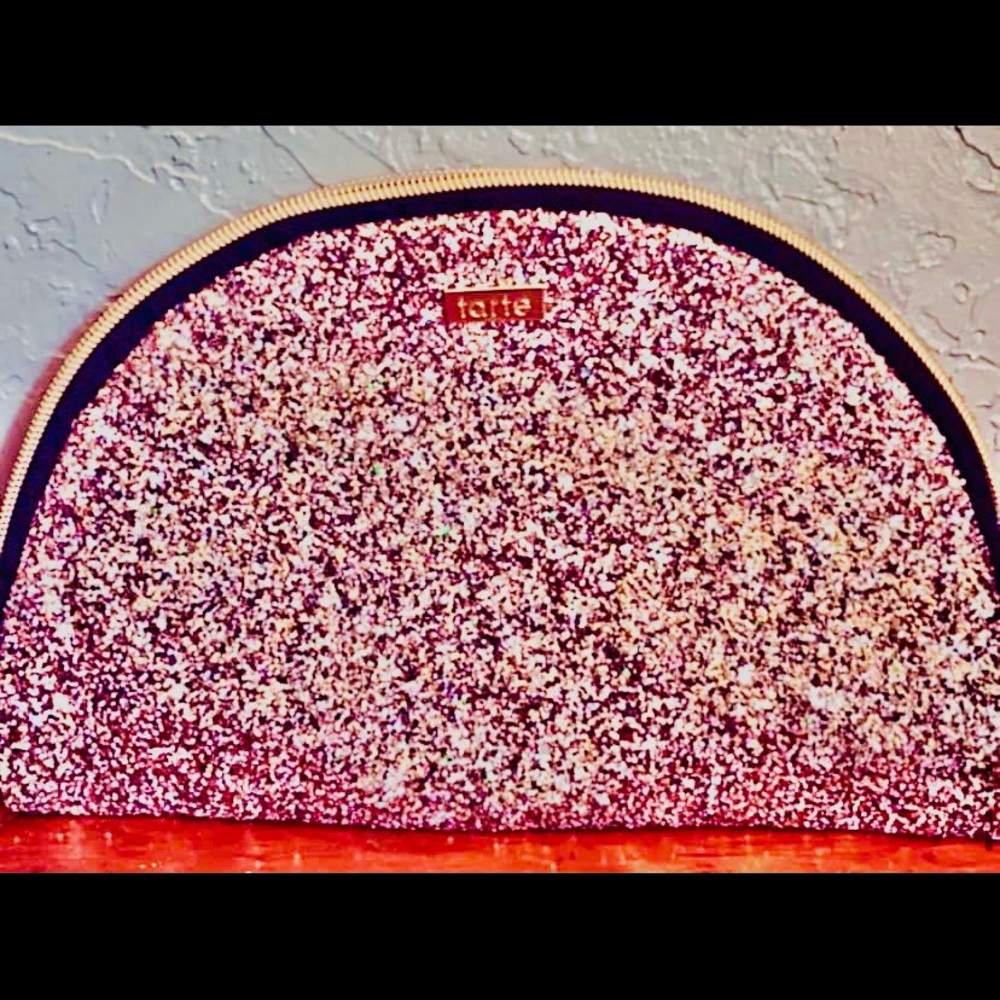 Tarte glitter makeup bag super glittery!!